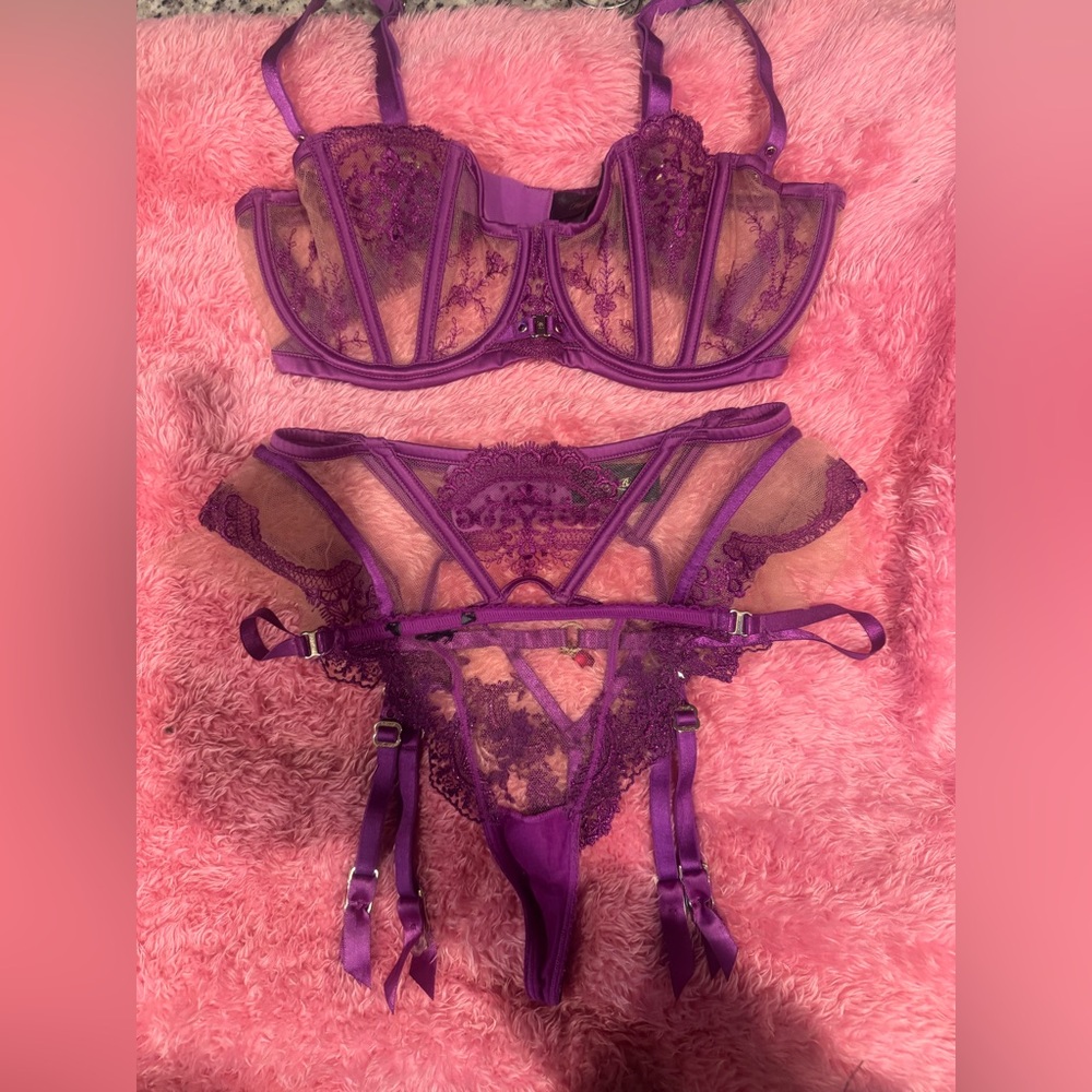 Honey Birdette Set (bra, garter, panty)